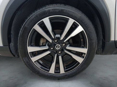 Used 2020 Nissan Kicks SV FWD image 14
