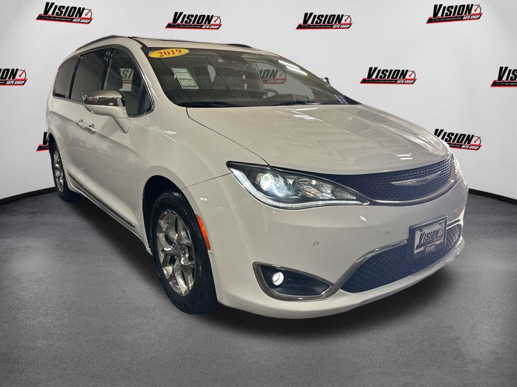 Used 2019 Chrysler Pacifica Limited FWD image 7
