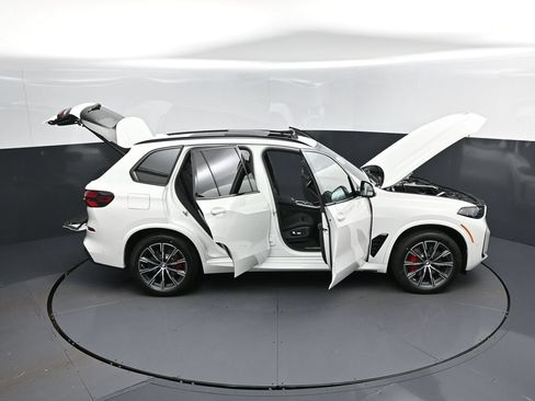 New 2026 BMW X5 sDrive40i w/ M Sport Package RWD image 50