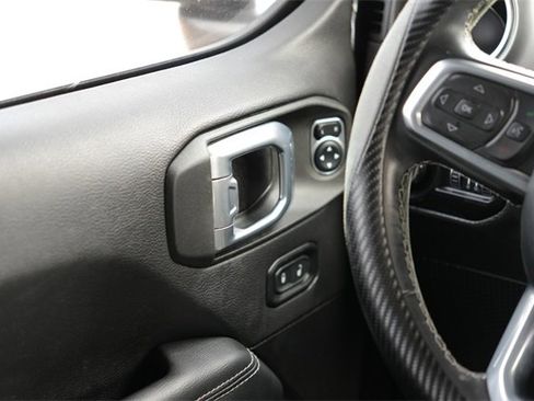 Used 2022 Jeep Wrangler Unlimited Sahara image 20