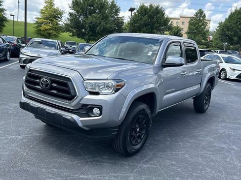 Used 2020 Toyota Tacoma SR5 w/ Technology Package AWD/4WD image 8
