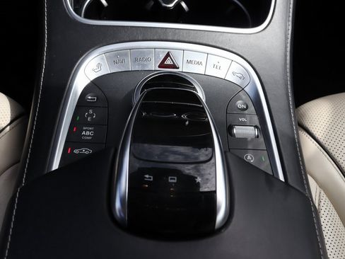 Used 2016 Mercedes-Benz Maybach S 600 Maybach S 600 image 28