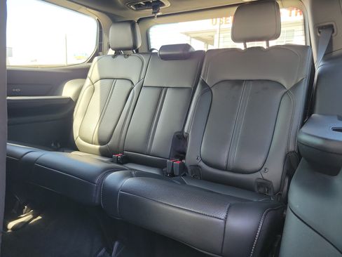 Used 2025 Jeep Wagoneer 4WD image 10