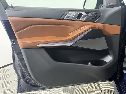 Used 2020 BMW X7 M50i image 10