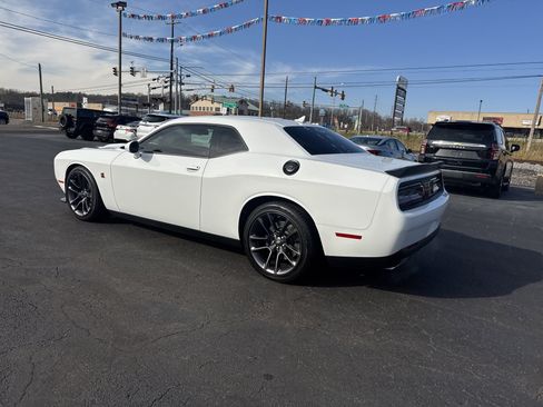Used 2023 Dodge Challenger R/T Scat Pack image 6