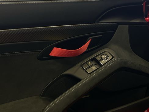 Used 2025 Porsche 718 Cayman GT4 RS image 14