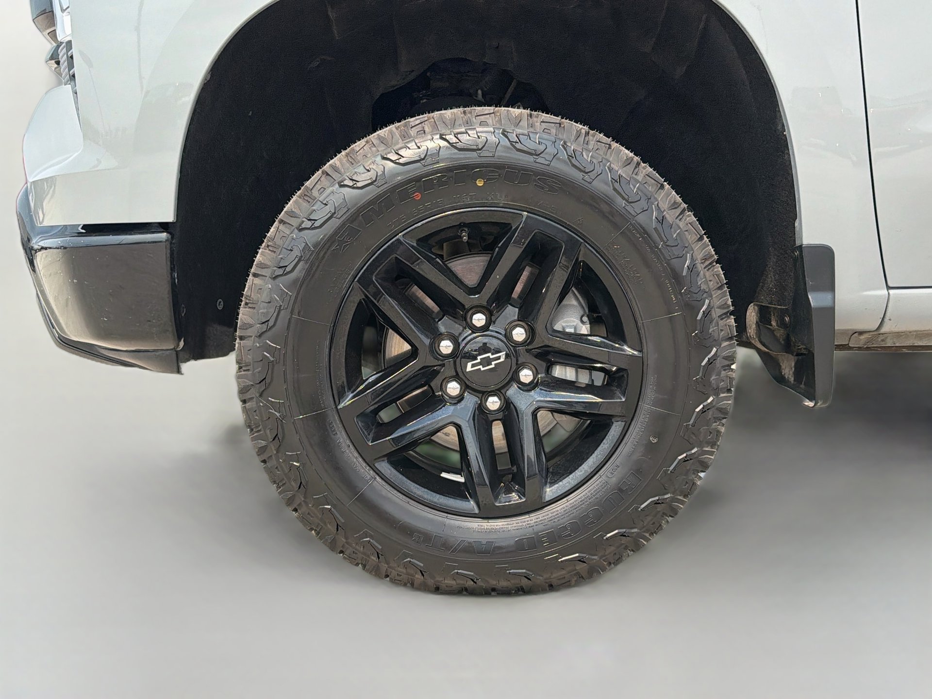 Used 2024 Chevrolet Silverado 1500 LT Trail Boss w/ Convenience Package II AWD/4WD image 34