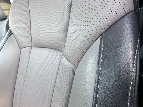 Used 2025 Subaru Outback Limited image 21