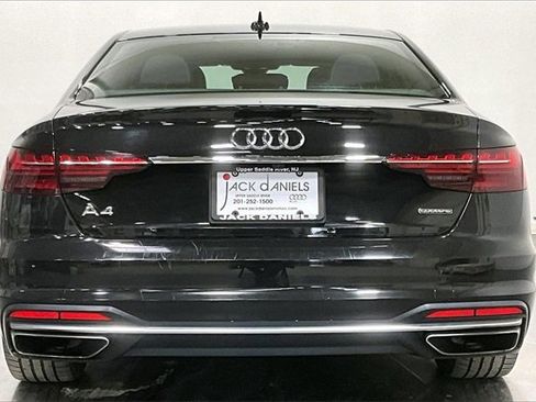 Used 2020 Audi A4 2.0T Premium w/ Convenience Package image 4