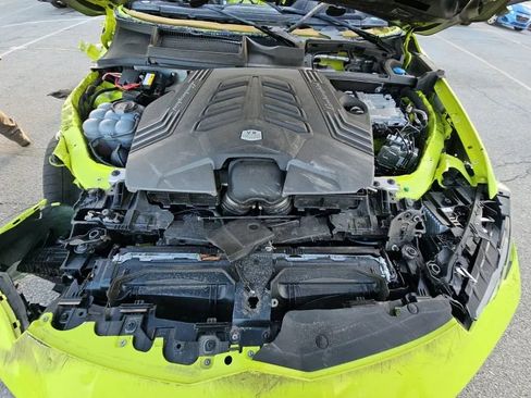 Used 2023 Lamborghini Urus Performante AWD/4WD image 5