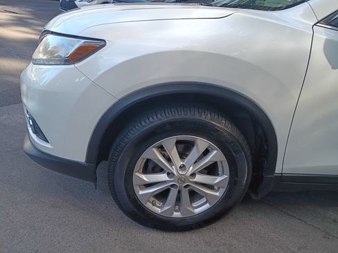 Used 2015 Nissan Rogue SV w/ SV Premium Package AWD/4WD image 8