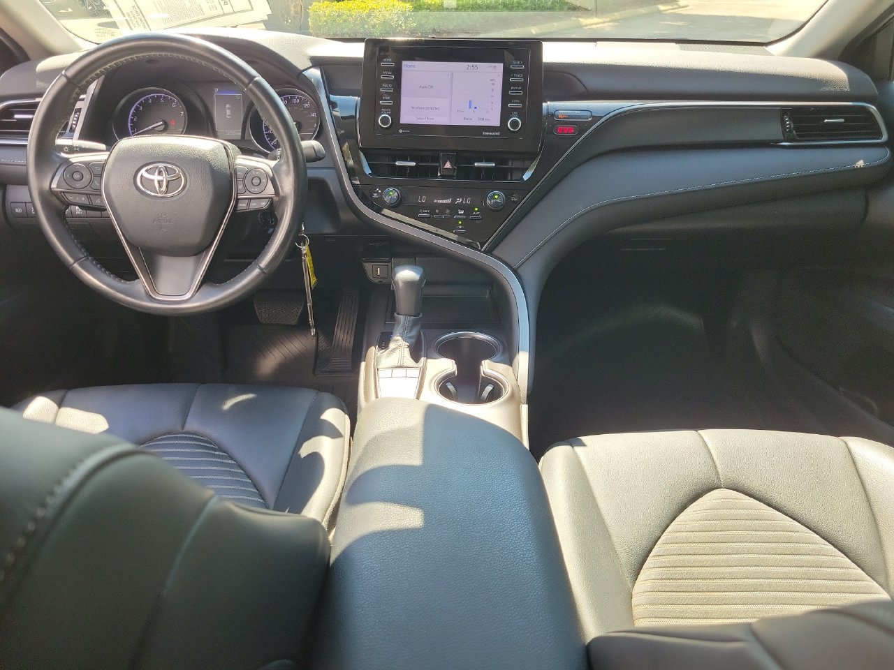Used 2023 Toyota Camry SE FWD image 12