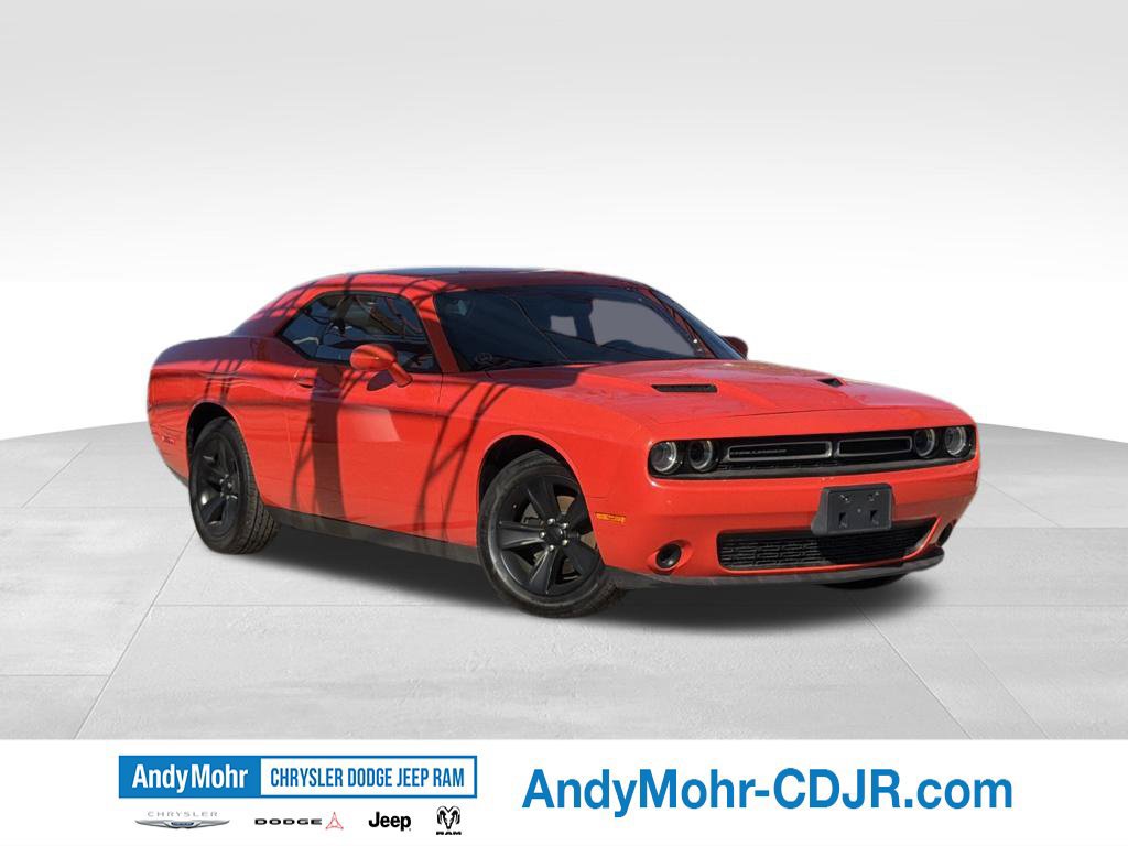 Used 2016 Dodge Challenger SXT RWD 360° Tour