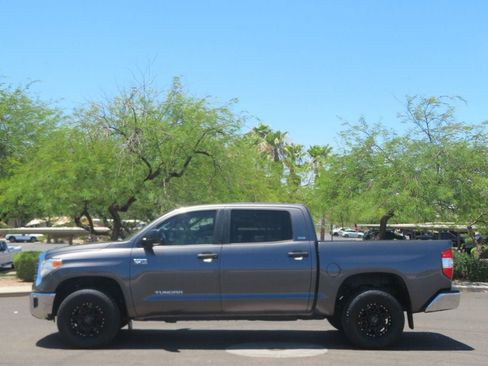 Used 2016 Toyota Tundra SR5 AWD/4WD image 2
