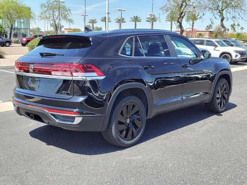 New 2026 Volkswagen Atlas Cross Sport SE image 5