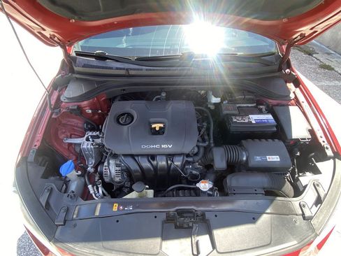 Used 2017 Hyundai Elantra Value Edition FWD image 24