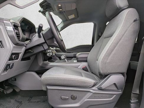 New 2025 Ford F150 Lightning XLT image 4