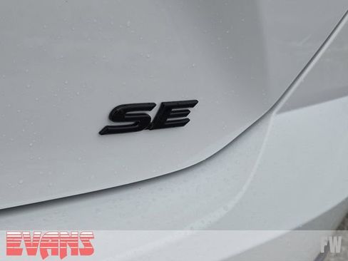 New 2026 Toyota Camry Hybrid w/ Multimedia Upgrade Package image 3