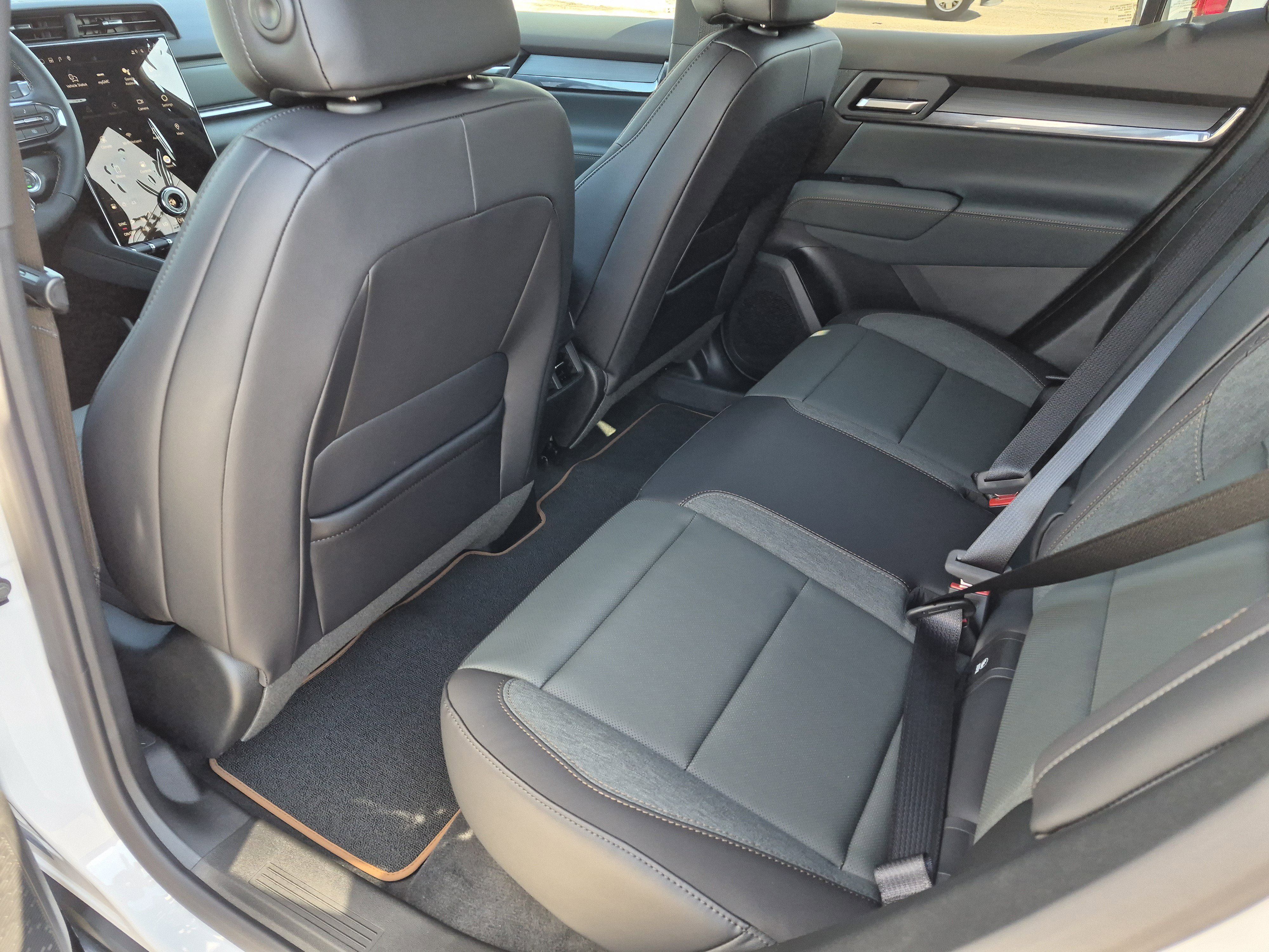 New 2026 GMC Terrain AT4 AWD/4WD image 7