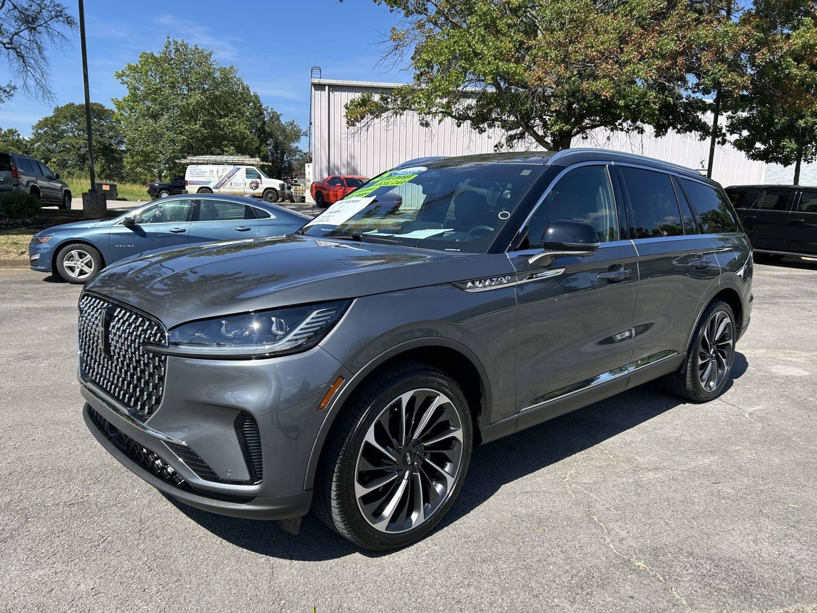 Certified 2025 Lincoln Aviator Reserve w/ Equipment Group 201A AWD/4WD image 9