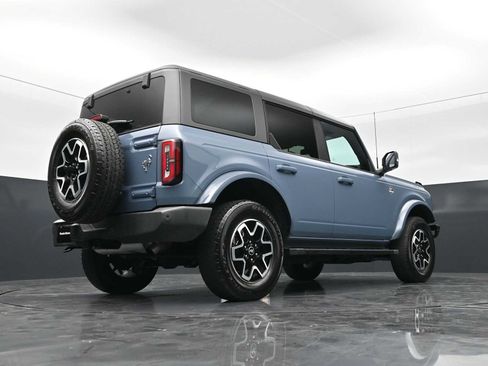 Used 2023 Ford Bronco Outer Banks AWD/4WD image 40
