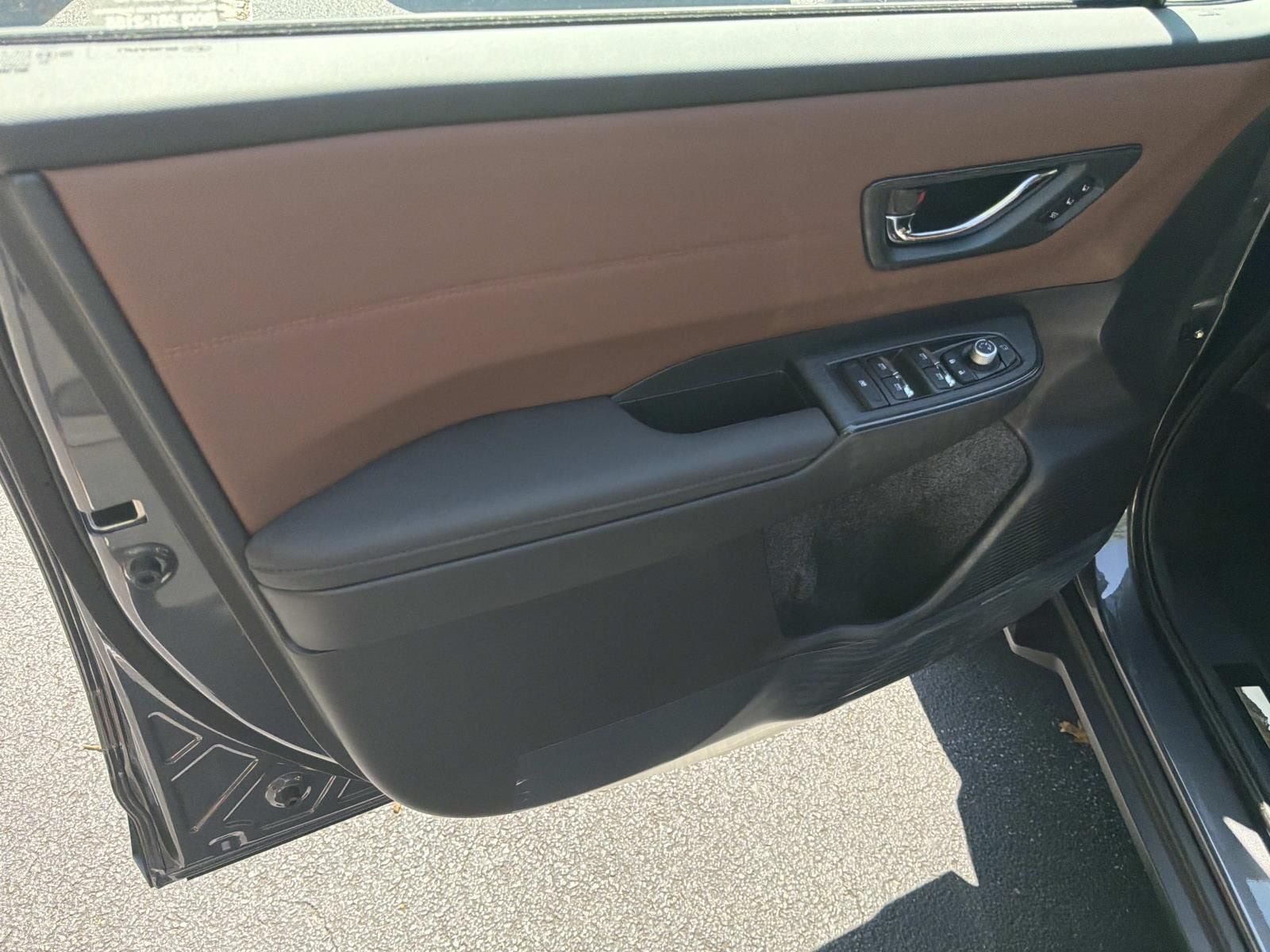 New 2026 Subaru Outback Touring AWD/4WD image 10