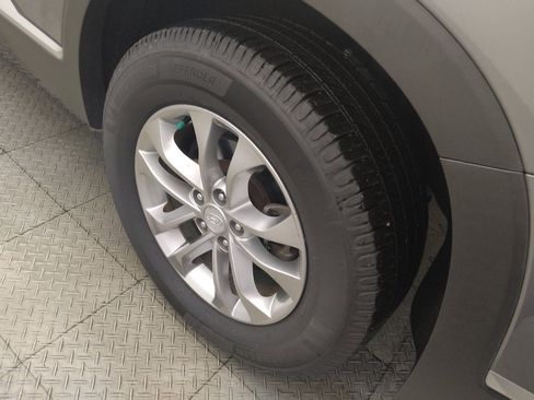 Used 2019 Hyundai Santa Fe SE AWD/4WD image 31