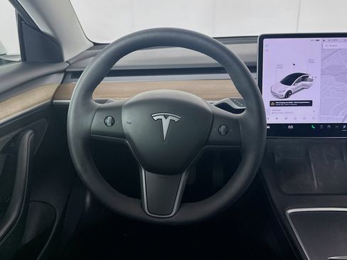 Used 2021 Tesla Model 3 Standard Range Plus RWD image 16