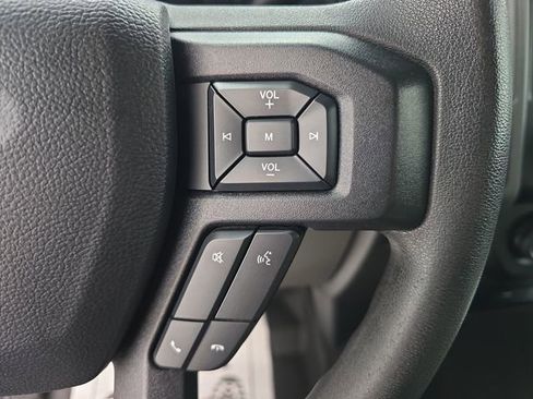 Used 2020 Ford F250 XL w/ STX Appearance Package image 32