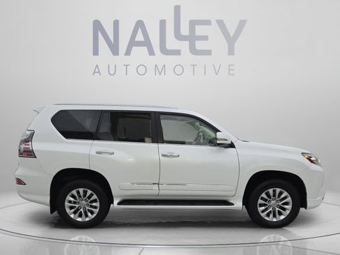 Used 2017 Lexus GX 460 Premium w/ Premium Package AWD/4WD image 6