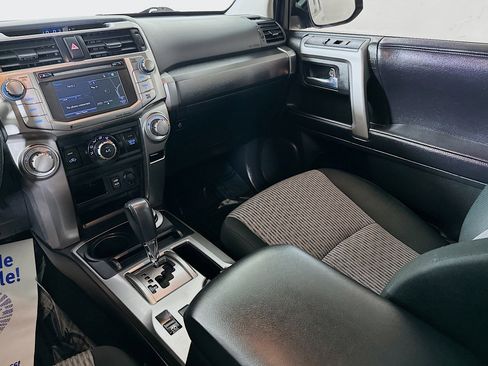 Used 2016 Toyota 4Runner SR5 image 22