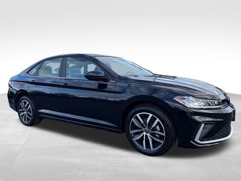 New 2026 Volkswagen Jetta SE image 1