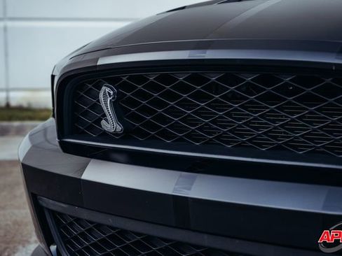 Used 2010 Ford Mustang Shelby GT500 image 23