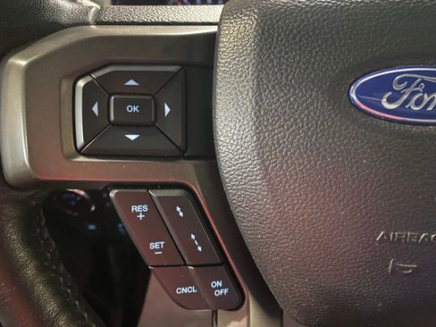 Used 2019 Ford Expedition XLT w/ Equipment Group 202A image 9