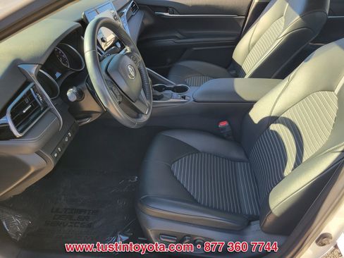 Certified 2021 Toyota Camry SE image 10