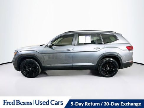 Used 2023 Volkswagen Atlas SE w/ Panoramic Sunroof Package image 4