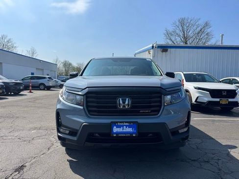 Used 2023 Honda Ridgeline Sport image 6
