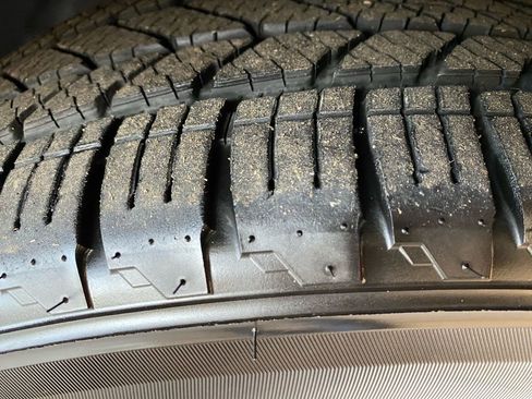 Used 2019 Ford Explorer Platinum image 22