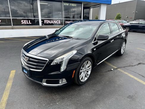 Used 2019 Cadillac XTS Luxury image 3