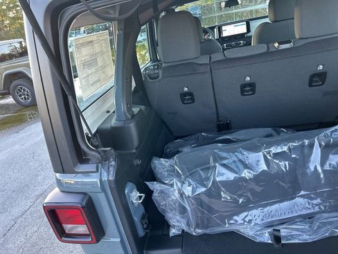 New 2026 Jeep Wrangler Sport image 30