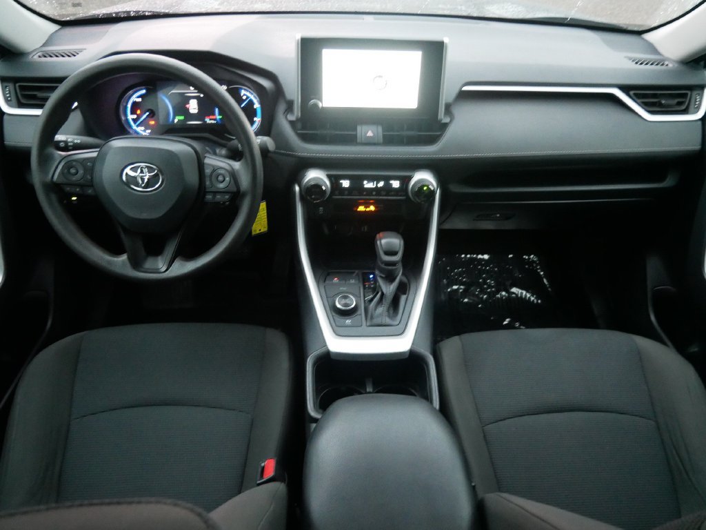 Used 2024 Toyota RAV4 LE AWD/4WD image 12