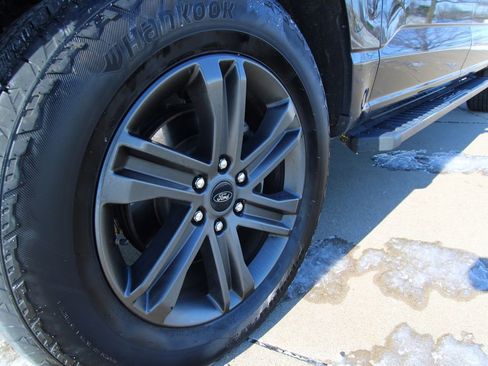 Used 2022 Ford F150 XLT w/ Equipment Group 302A High image 10