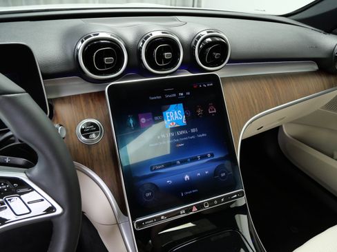 Certified 2024 Mercedes-Benz C 300 4MATIC Sedan image 19