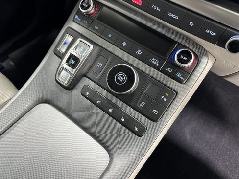 Used 2024 Hyundai Palisade Limited FWD image 22