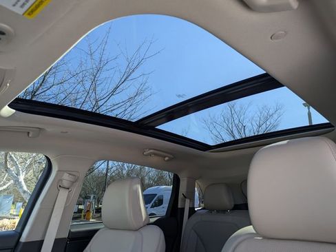 Certified 2022 Lincoln Nautilus Reserve image 20