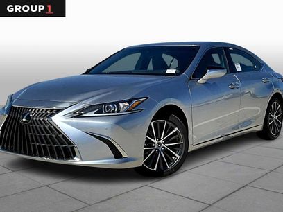 New 2025 Lexus ES 350 w/ Premium Package