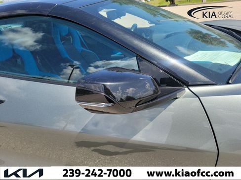 Used 2022 Chevrolet Corvette Stingray Premium Conv w/ Z51 Performance Package RWD image 8