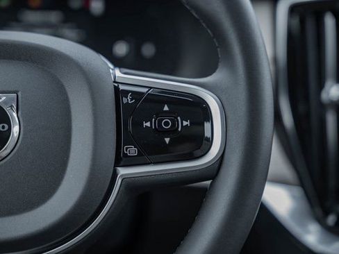 New 2026 Volvo XC90 B6 Plus w/ Protection Package Premier image 28