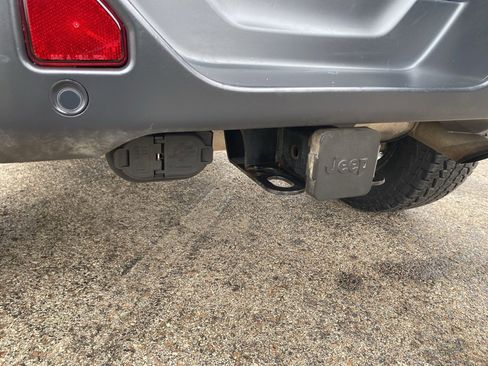 Used 2019 Jeep Wrangler Unlimited Rubicon image 16