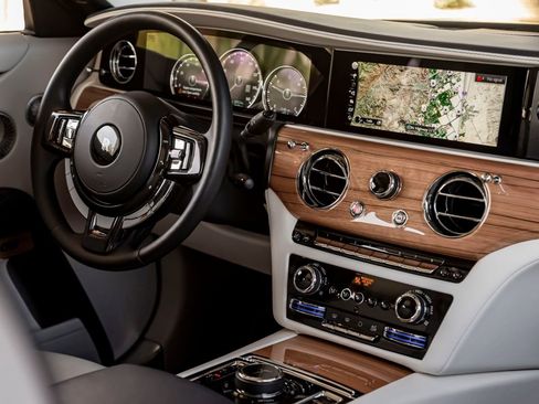 Certified 2024 Rolls-Royce Ghost Extended Wheelbase AWD/4WD image 16
